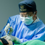 Dr. Milton Seigi Hayashi analisa a cirurgia estética como reflexo do crescimento econômico.